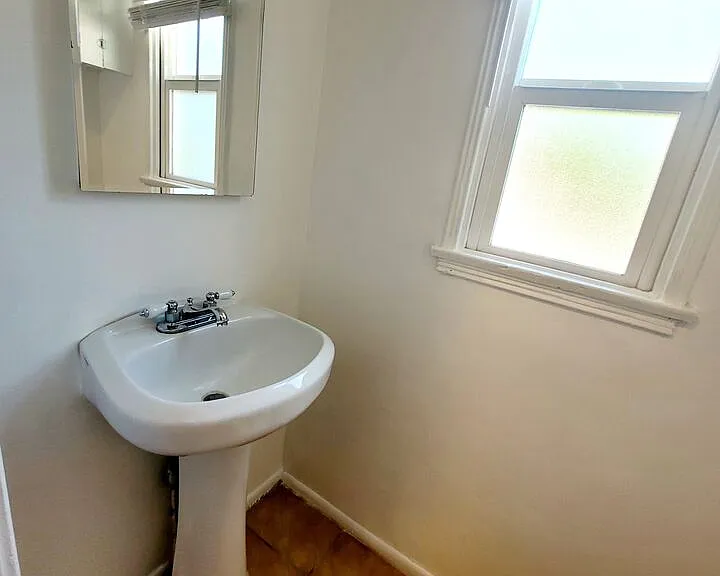 3760 Wellington Rd — Photo 30