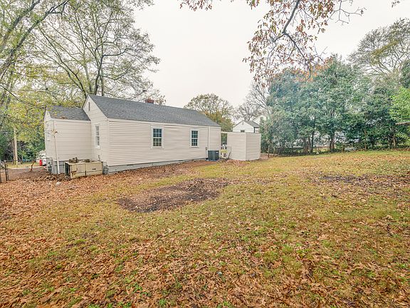 2nd image of 107 S Estate Dr