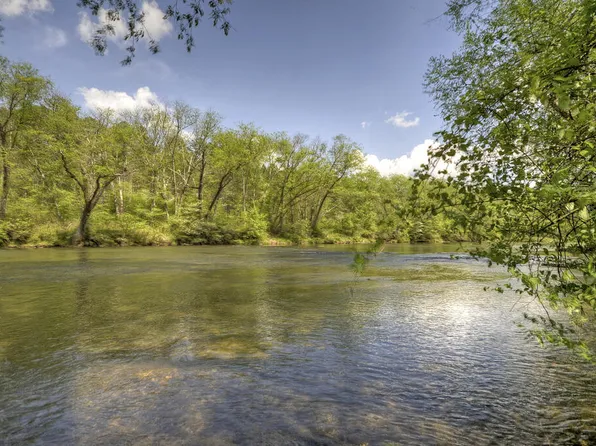 26 Toccoa Preserve Ln, Blue Ridge, GA 30513