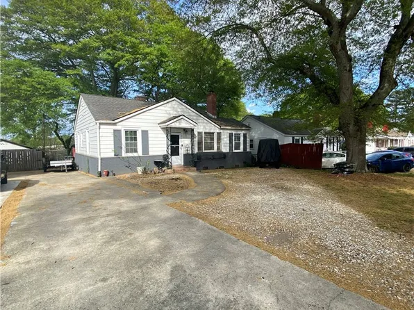 107 Somerset St, Greenville, SC 29611