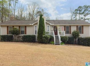 8720 Lakeview Cir, Pinson, AL 35126