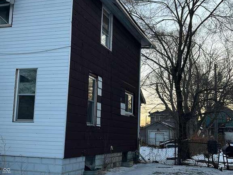 2nd image of 555 Kentucky St