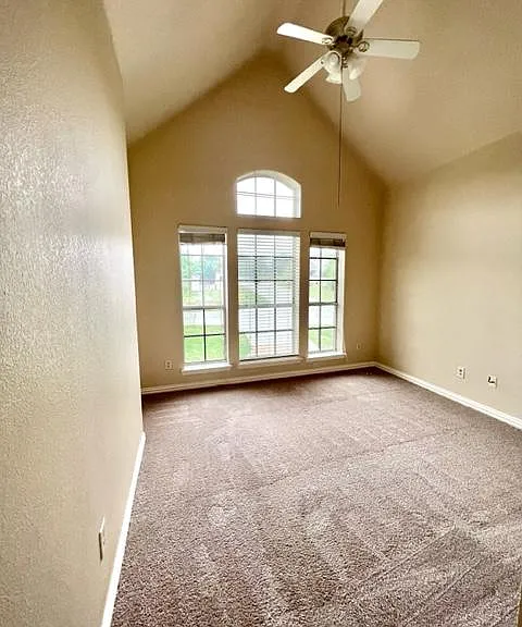 540 Highridge Dr — Photo 20