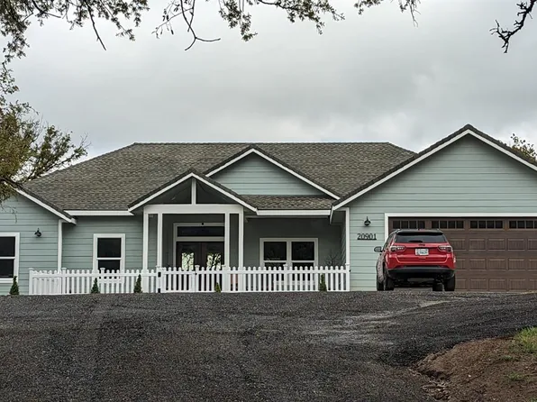 20901 Oak Pass Ave, Tehachapi, CA 93561