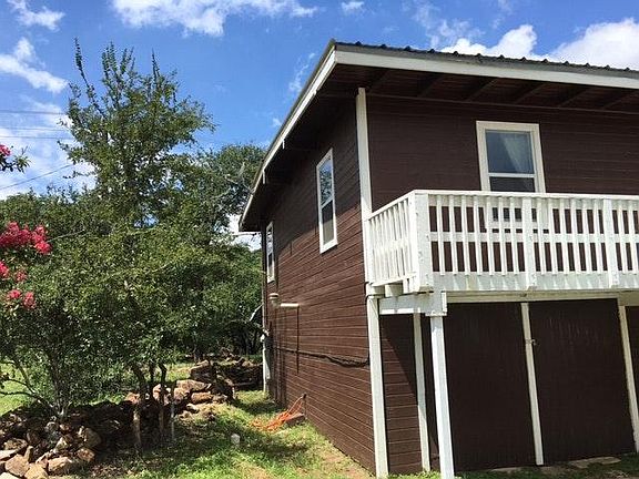 4th image of 632 Dogwood Ln