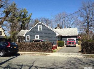 420 Summit Ave, Cedarhurst, NY 11516