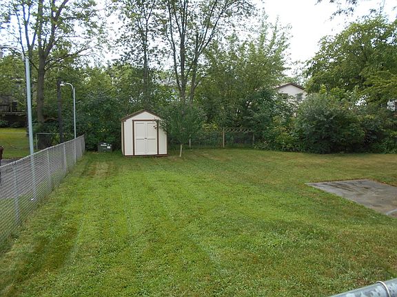 3rd image of 4853 Imperial Dr