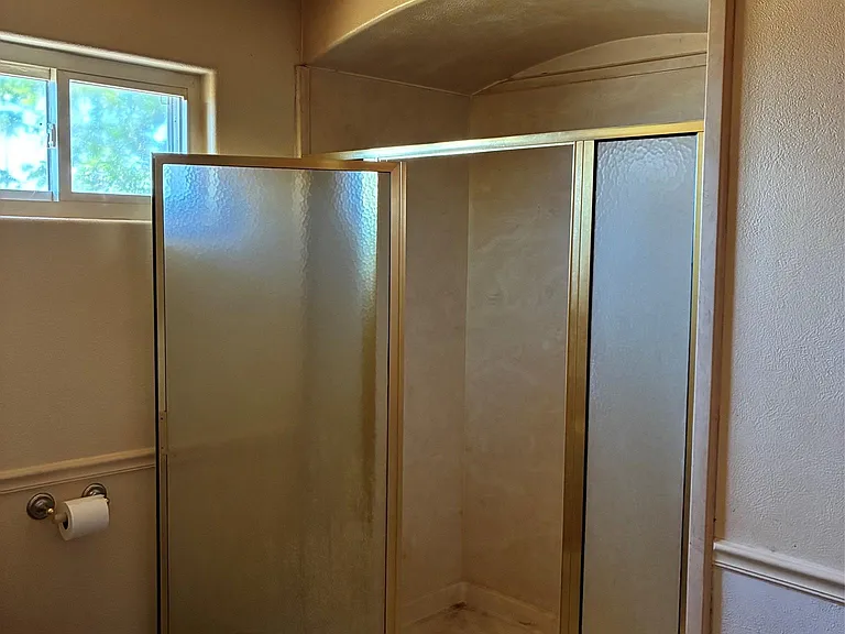 16950 FM 971 — Photo 8