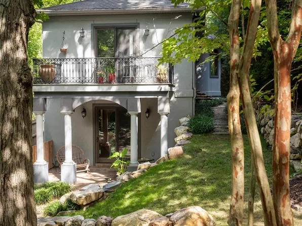 18 Woodlink Rd, Asheville, NC 28801