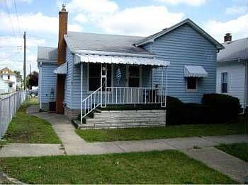 1st image of 326 W 11th St