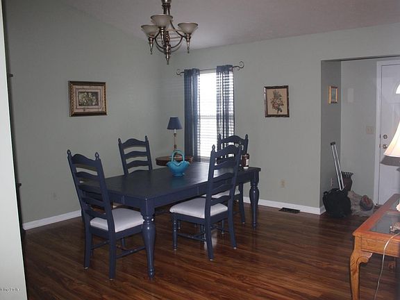 2nd image of 1151 Queens Way