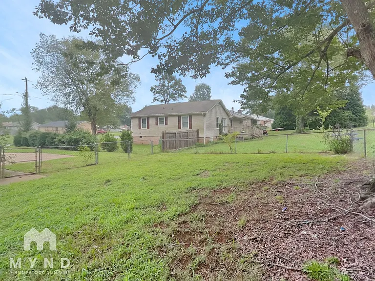 2515 Winterfield Dr — Photo 20