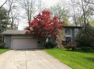 3369 S Smith Rd, Akron, OH 44333