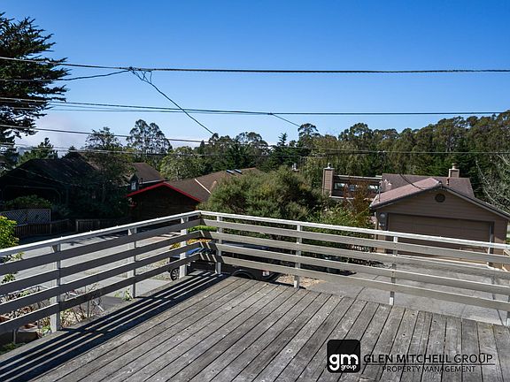 3rd image of 378 Avenue Granada