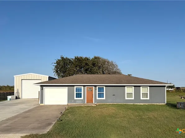 81 Jacob Rd, Port Lavaca, TX 77979