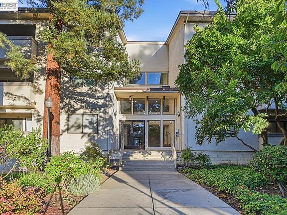 5th image of 39951 Fremont Blvd APT 116