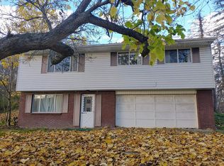 215 Leslie Rd, Valencia, PA 16059