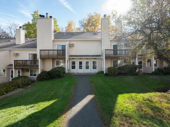 8 Rose Lane APT 24-8, Danbury, CT 06811
