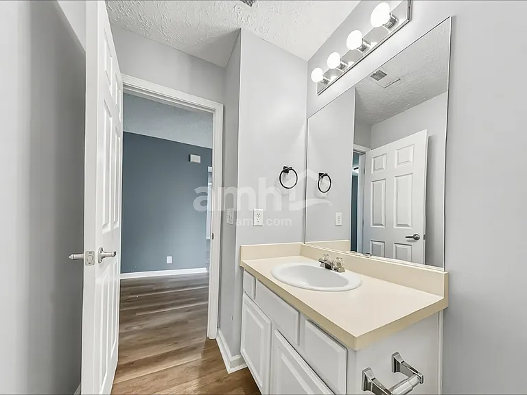 3136 Hidden Creek Dr — Photo 12