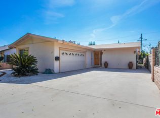 15214 Leadwell St, Van Nuys, CA 91405