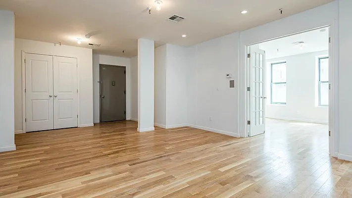 Rented by Nooklyn NYC LLC | media 7
