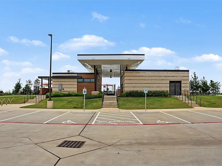 16819 Spotted Oak Dr — Photo 12