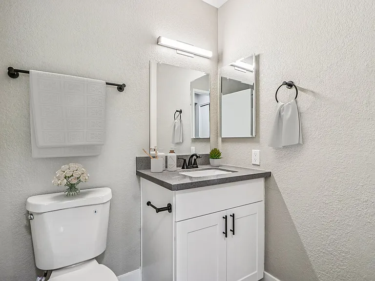 Sunrise in Chandler Apartments — Photo 103