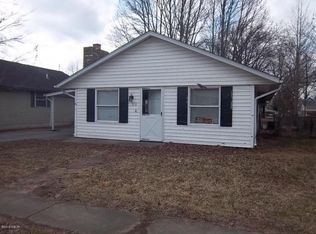 513 N 12th St, Herrin, IL 62948