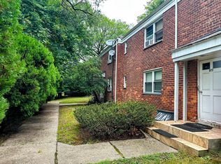 533 Grand Ave #A, Leonia, NJ 07605