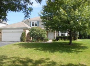 201 Sierra Trl, Cary, IL 60013