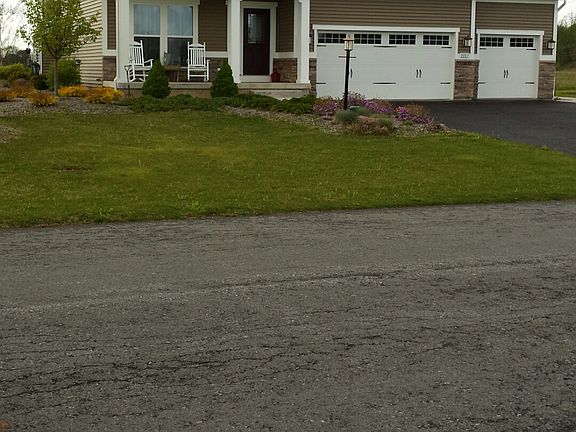 3rd image of 8803 Dell Center Dr
