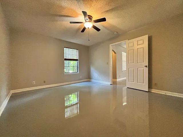 645 Lilly Ln — Photo 24