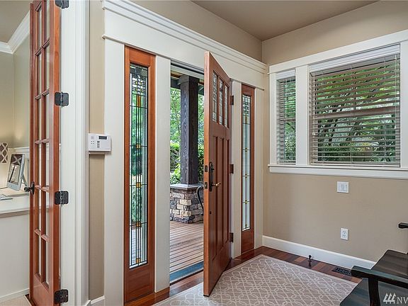 2nd image of 11012 SE 30th Pl