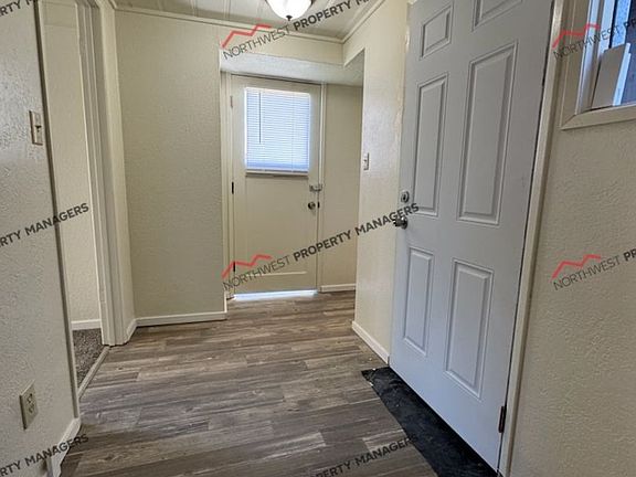5th image of 1319 Oxford Ave
