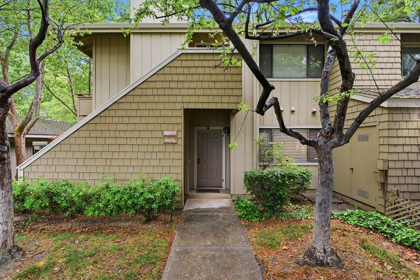 5697 Makati Cir APT B photo 1