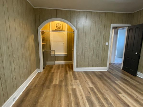 120 N Railroad St FLOOR 2