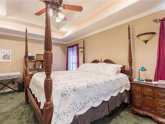 4th image of 3815 Spicewood Dr