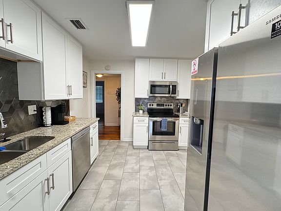 3rd image of 7212 N 15th St