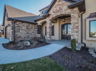 3404 Ridgeview Dr, Columbia, MO 65203