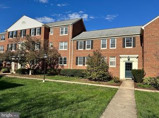 6710 W Wakefield Dr APT B1, Alexandria, VA 22307