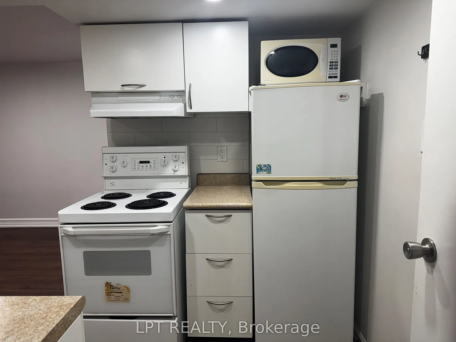 2 bed, $1,700 — Photo 4
