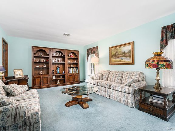 4th image of 44 Woodland Road