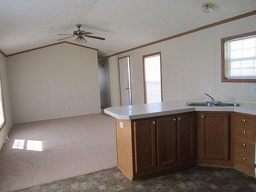 5th image of 443 Briarwood Dr