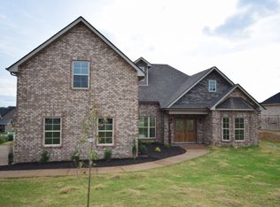 201 Caroline Lee Dr, Smyrna, TN 37167
