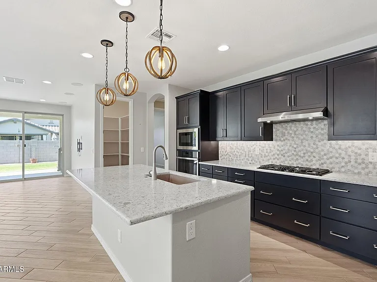 16013 W Alameda Rd — Photo 2
