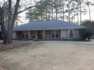 4235 Canterbury Ct, Jackson, MS 39211