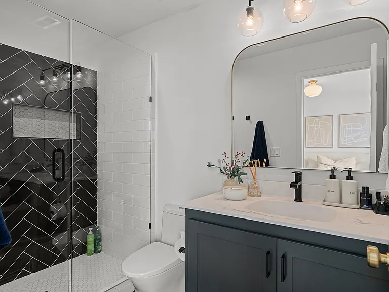 17109 Parkhill St — Photo 7