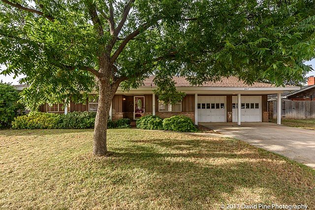 1st image of 2417 Apperson Dr