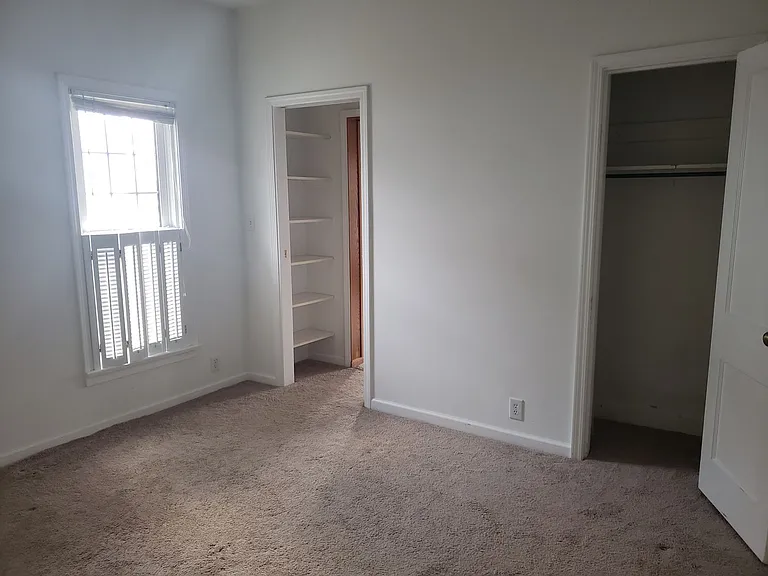 1001 S Walnut St — Photo 8