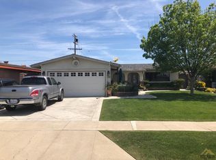 706 Randolph St, Delano, CA 93215
